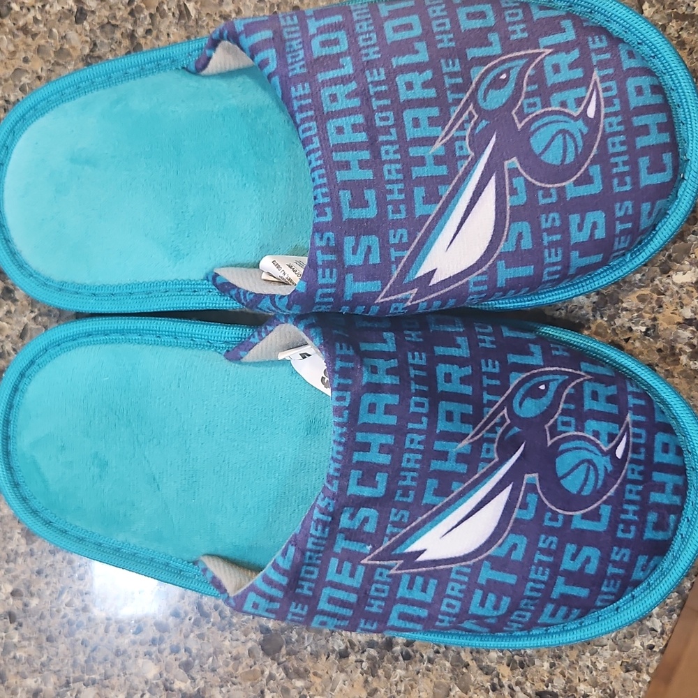 Foco Charlotte Hornets Kids Slippers